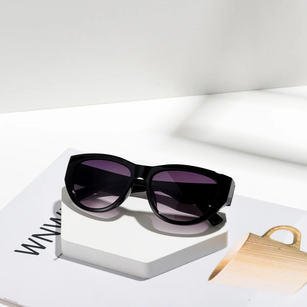 Vintage Oval Gradient Sunglasses