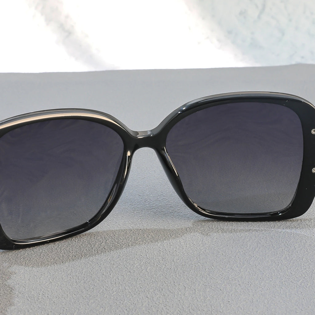 Classic Women's Oval Polarized Sunglasses